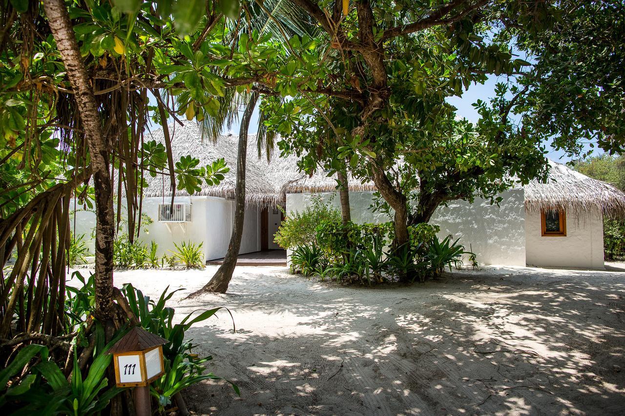 Palm Beach Island Resort & Spa Maldives Fushifaru Exterior foto