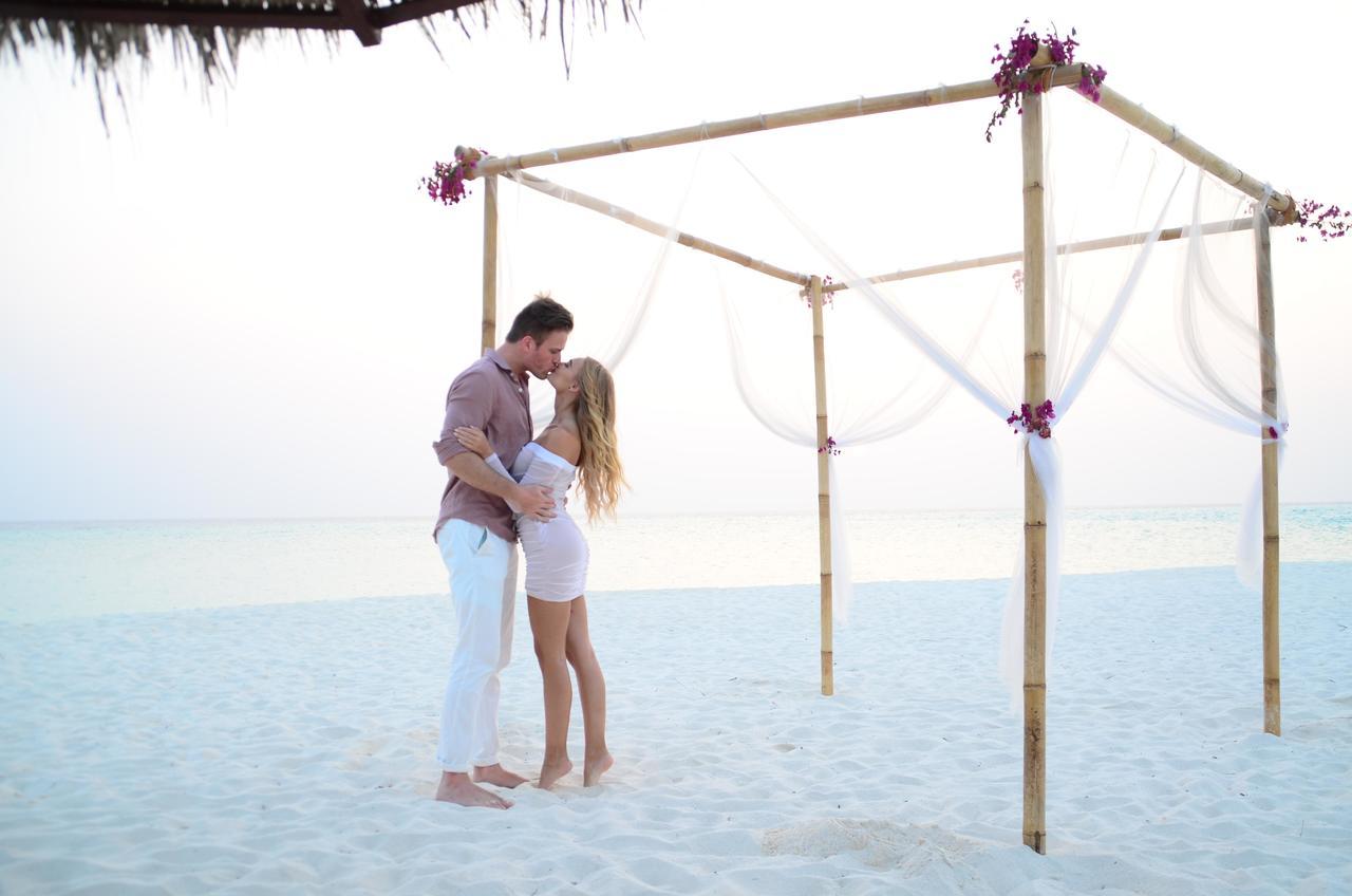 Palm Beach Island Resort & Spa Maldives Fushifaru Exterior foto