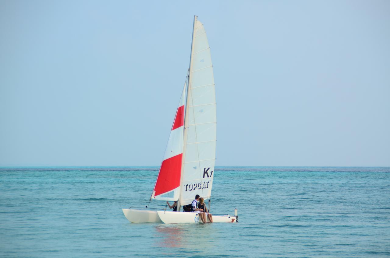 Palm Beach Island Resort & Spa Maldives Fushifaru Exterior foto